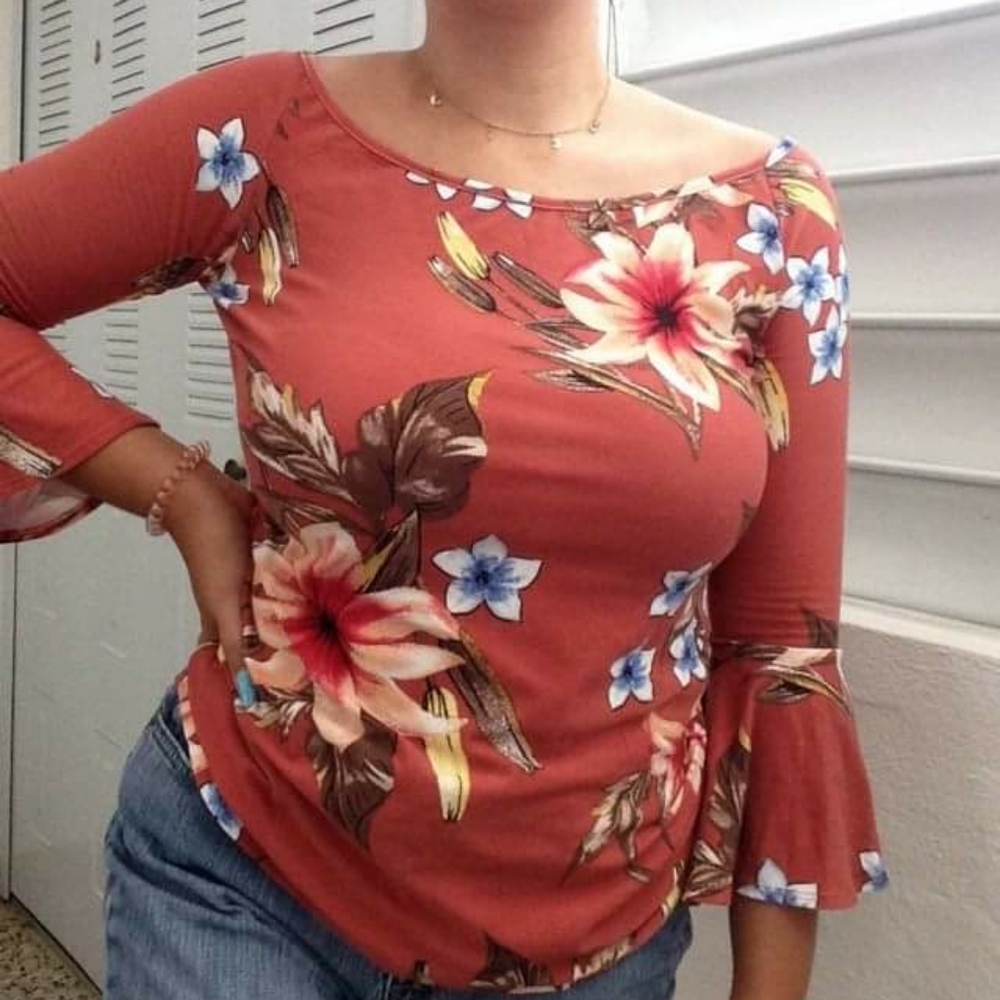 😻🌸Cute flower print blouse